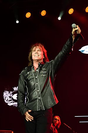 Joey Tempest (39754858224).jpg