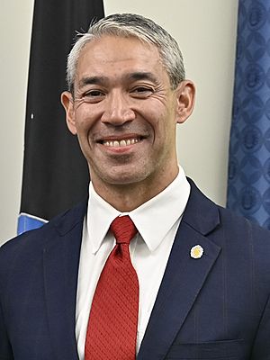 Ron Nirenberg 2023 (cropped).jpg