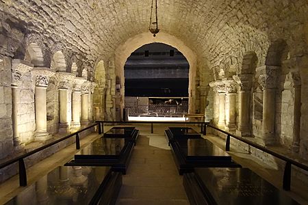 2017 11 (Cemeteries) - St Denis