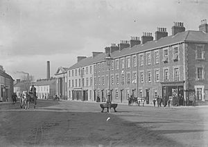 Bridge Street showing First Presbyterian Church, Portadown, Co. Armagh (16740202726)