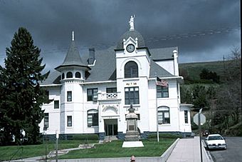 Garfield County Courthouse.jpg