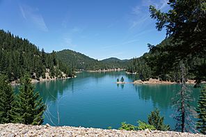 McCloud Reservoir 2017-05-20 Lanman.jpg