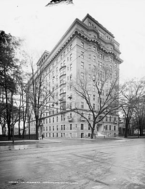 Pasadena Apartments Detroitc1905