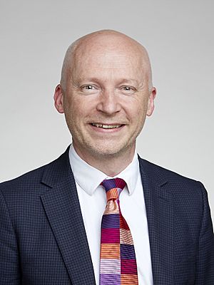 Professor Marcus du Sautoy OBE FRS (cropped).jpg