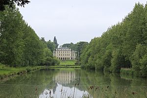 Shotover Park and pond