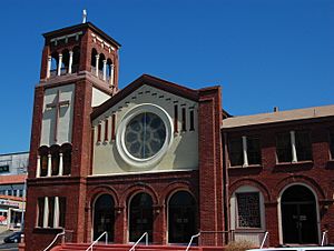 USA-Vallejo-First United Methodist Church-5 (cropped)