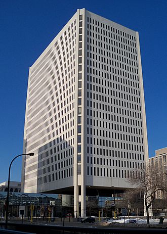 100 Washington Square Minneapolis 1.jpg