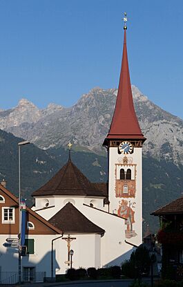 Buerglen-UR-Pfarrkirche.jpg