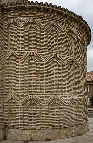 Camarma de Esteruelas-IglesiaSanPedroApostol Apse