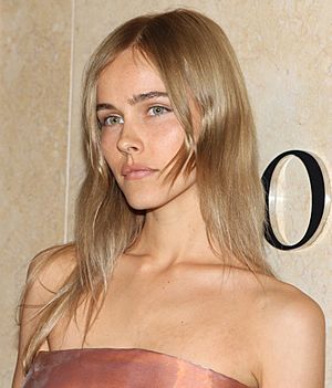 Isabel Lucas 2013.jpg