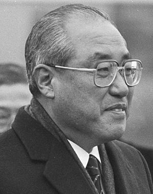 Lho Shin-yong.jpg