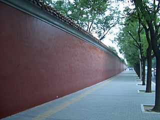 Zhongnanhai-west-wall-3436