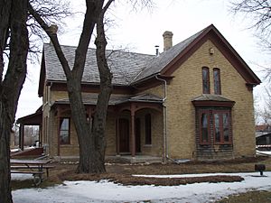 Cummins House 6