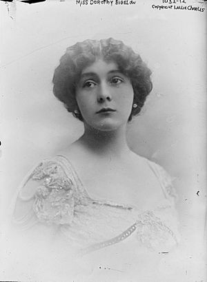 Miss Dorothy Bigelow, Lallie Charles Photo