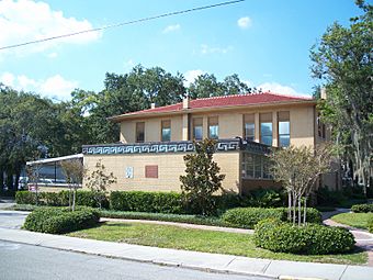 Bradenton FL Carnegie Library01.jpg