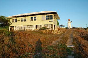 Cape Cleveland Light keepers house