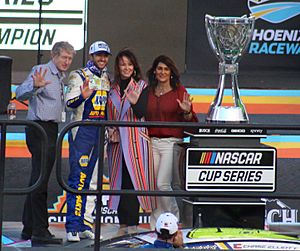 Chase Elliott 2020 Champion