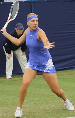 Elena Vesnina (35450105552) (cropped)