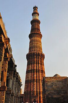 Qutub - Minar, Delhi (6994969674)