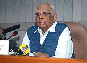 The Speaker, Lok Sabha, Shri Somnath Chatterjee addressing a press conference, in New Delhi on February 27, 2009.jpg