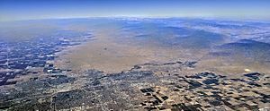 Bakersfield aerial with Kern River