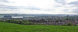 Dumbarton from Priestyard, Renfrewshire.jpg