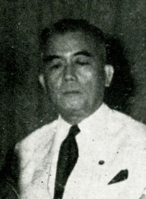 Jouge B. Vargas and his daughter (cropped).jpg