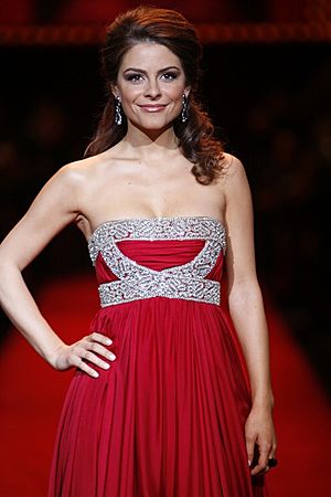 Maria Menounos Heart Truth 3