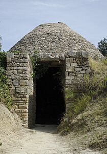 Palace of Nestor mausoleum (2)