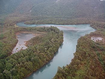 Rio yelcho.JPG