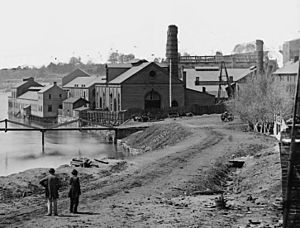 Alexander Gardner - 1865 - Tredegar (Detail of iron works)