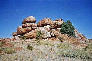 Devil's Marbles 2004