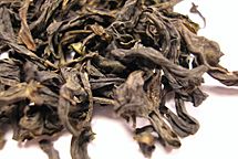 HMG Oolong tea leaf close.jpg