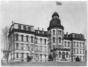 Howard Univ., Washington, D.C., ca. 1900 - main building, exterior LCCN2001705789