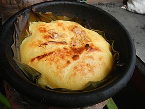 1048Bibingka Puto bumbong making Philippines 04