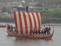 Barco viquingo festa catoira.jpg