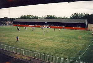 Dulwich Hamlet V Fulham (2969575587)