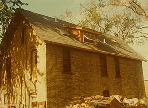 Milwaukee Avenue Restoration