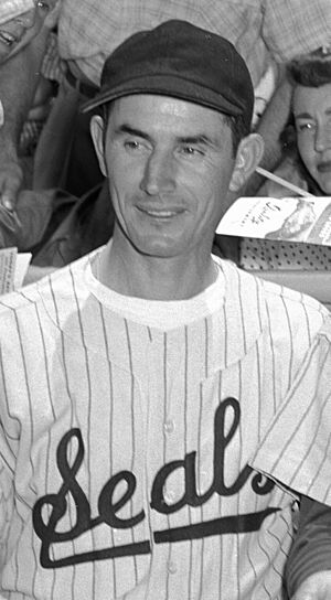 Vince DiMaggio, 1956 (cropped).jpg