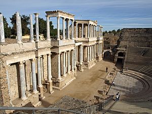 02.Teatro romano (49)