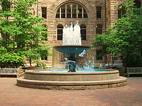 AlleghenyCountyCourthouseFountain