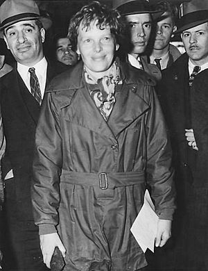 Amelia Earhart completes Honolulu to Oakland flight 1935