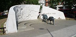 Animals in War memorial