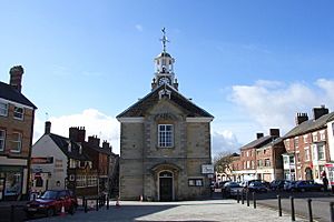 BrackleyTownHall(AndrewSmith)Mar2006.jpg