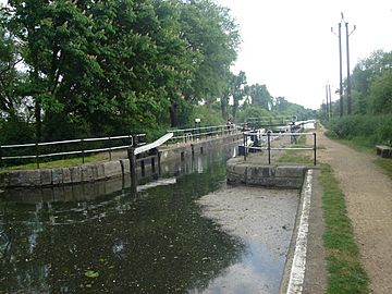 Cheshunt Lock.JPG