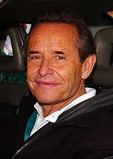 Jacky Ickx (cropped)