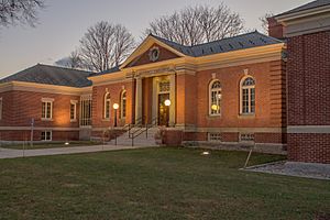 Mattapoisett Public Library