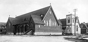 St Paul's new and old churches 1905