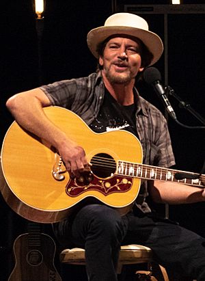 Eddie Vedder 2018 -2.jpg