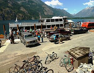 Ferry time in Stehekin (c53396aee480476fa19ee31529fbc185)